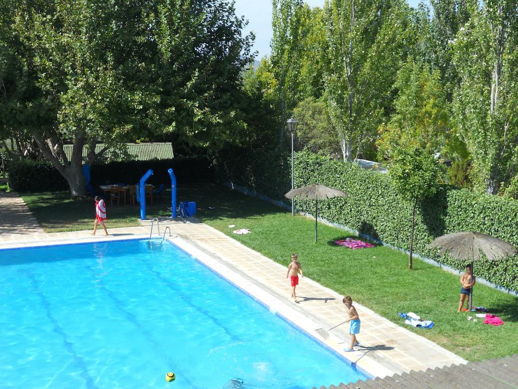 Camping Fuente De Piedra Zewnętrze zdjęcie