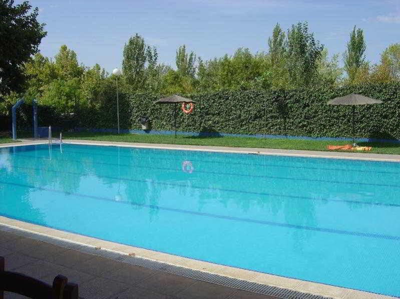 Camping Fuente De Piedra Zewnętrze zdjęcie